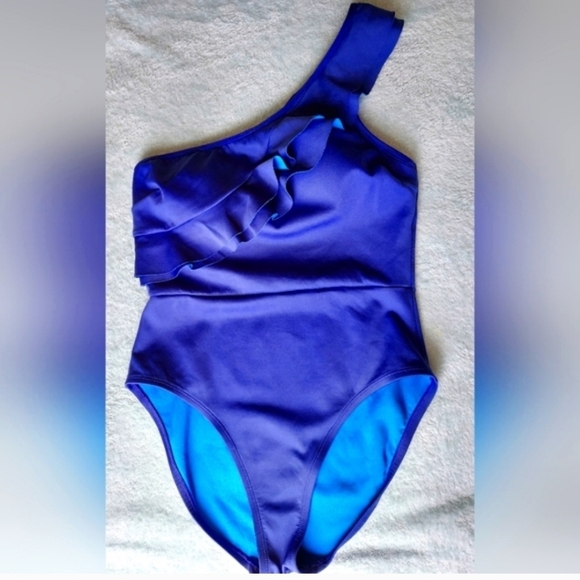 Kenneth Cole  Asymmetrical Swimsuit w Support, Blue, Size Large, VGUC! - Picture 10 of 10